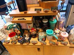 零售区-星巴克(昆山花桥商务城店)