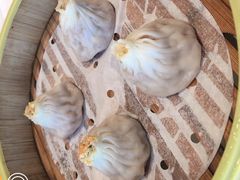 蟹黄小笼包-松鹤楼·非遗·苏帮菜(融科店)