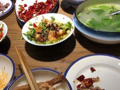-二孃鸡爪爪(东风路总店)