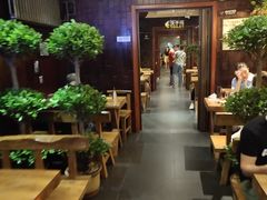 大堂-万记麻辣烫国展总店