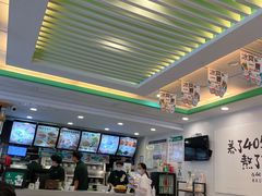 大堂-老乡鸡(淮河路步行街店)
