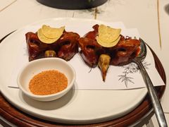 -鞍山大白鲨美食酒店