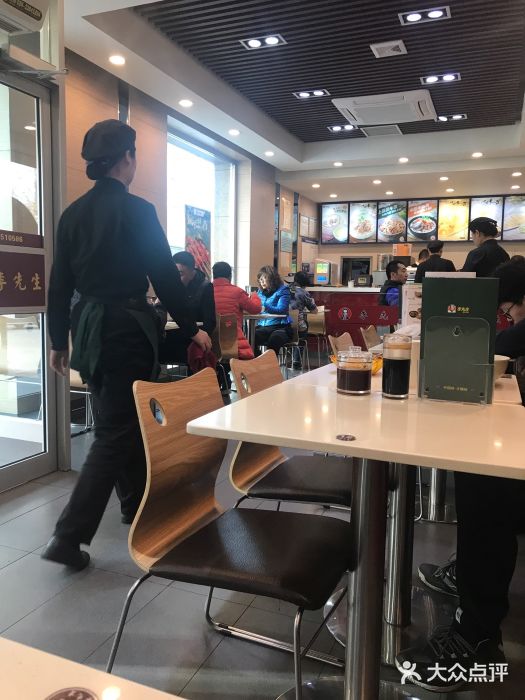 李先生牛肉面(新华店)大堂图片