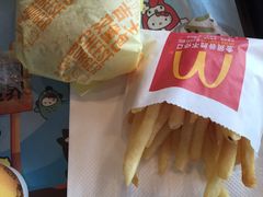 -麦当劳(展览路店)