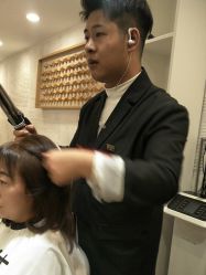 -简法造型·品牌形象店