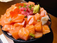 三文鱼火山丼-魔丼屋(日月光店)