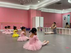 -Isee灰姑娘国际芭蕾舞蹈艺术中心(置地广场店)