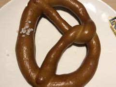 -LENBACH兰巴赫西餐啤酒坊(大连东港店)