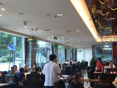 -忘情水鱼头·鲜鱼火锅(滨江中路店)
