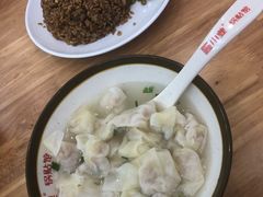 鲜肉小馄饨-小姜锅贴(凤凰街店)