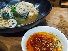 -万记麻辣烫国展总店