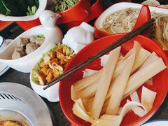 -醉董牛川派鲜肉自选火锅(烟台店)