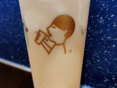 -喜茶(北京华贸购物中心店)