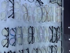 -三叶眼镜城·好视力眼镜店