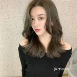 效果真的爆炸好看,我之前的发色是黑棕色