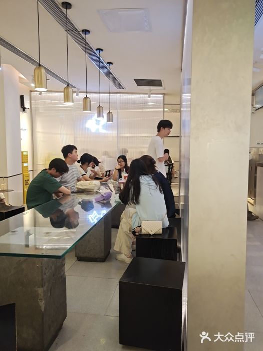 喜茶(佛山岭南站店)图片