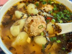 -呷佬·长沙手工米粉(金沙江路店)