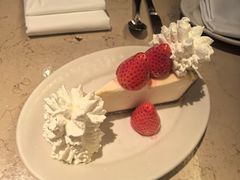 鲜草莓芝士蛋糕-The Cheesecake Factory芝乐坊餐厅(王府中环东座店)
