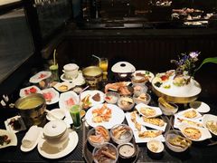 -半岛翡丽海鲜自助餐厅(观风亭店)