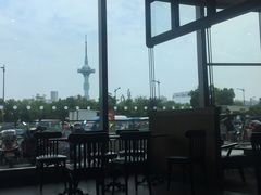 -星巴克臻选(盐城金鹰聚龙湖店)