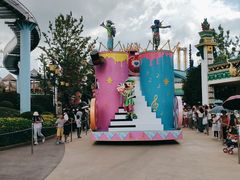 -七彩云南欢乐世界