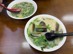 -三百碗宝应长鱼面(板仓街店)