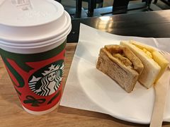 -星巴克(南宁民歌湖店)