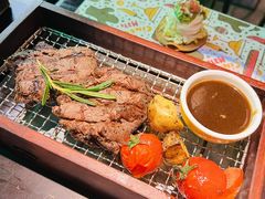 -Famous肥猫墨西哥音乐餐吧(五棵松华熙LIVE店)