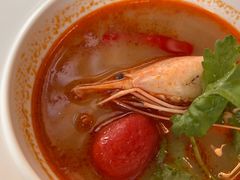 现煮冬阴功汤大头虾汤-解放碑威斯汀酒店-知味国际美食餐厅