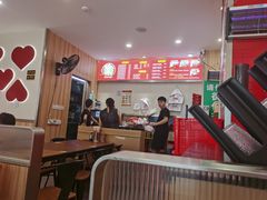 -万煲旺·香港老传承煲仔饭·猪杂汤(客村店)