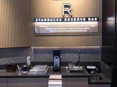 -星巴克臻选(上海合生汇1F店)