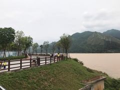-羚羊峡古栈道森林公园