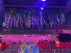 -喜鹊音乐酒馆(西街店)
