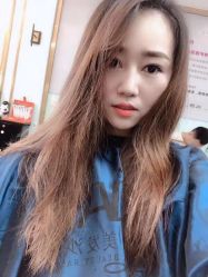 -欧艾美发沙龙