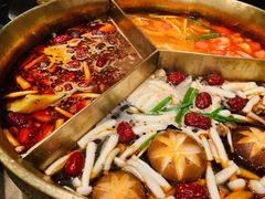 -湊湊火锅·茶憩(打浦桥日月光店)