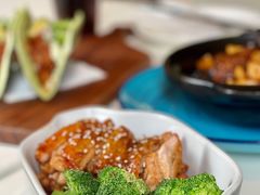 特色陈式鸡腿饭-新元素(蓝色港湾店)