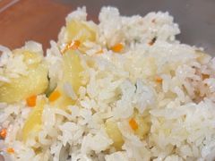 土豆焖饭-滇香肴·云南菜蒸汽石锅鱼(云南北路店)