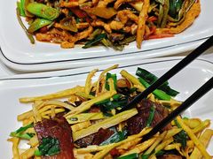 -钟记陕南菜·煎锅鱼(红专南路店)