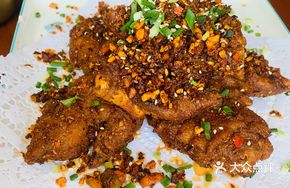 Crispy Roasted Pig's Feet