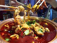 -沪小二炭火蛙锅(淮海中路美食不夜城店)