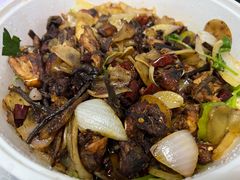 茶树菇香辣鸡煲-清真重庆巴爷香辣鸡煲(南小巷店)