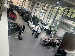 -上海星瀚奔驰4S店(红柳路店)