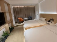 -宜尚酒店(广州上下九永庆坊长寿路地铁站店)