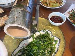 -梁姐啤酒鱼(兴坪古镇店)
