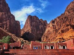 -天山神秘大峡谷