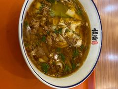 -顺溜·手工刀削面·黑金店(铜锣湾店)