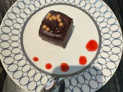 -LES ELITES 英集荟(南京西路店)