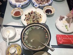手抓肉夹馍-宁夏国强手抓羊肉·清真菜(未央路凤三店)