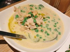 绿咖哩椰汁鸡-瓦城泰国料理(芮欧百货店)