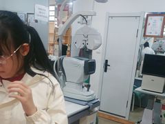 -豪门视光·星趣控·蔡司依视路眼镜代理商(中央大街店)